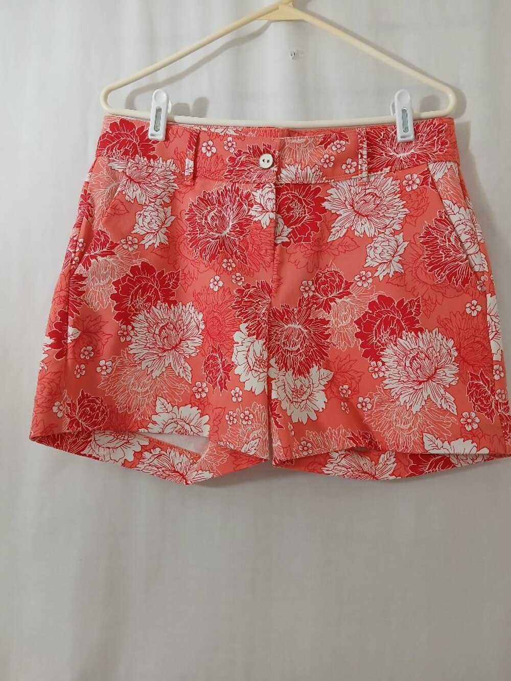 Isaac Mizrahi Pink Floral Shorts - Size 6
